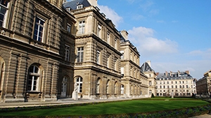 加拿大<em>弗莱</em>明<em>学院</em>排名