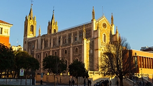 日本<em>东京</em><em>文化</em>服装<em>学院</em>是大学还是职业学校
