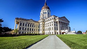 <em>东京</em>芝浦<em>外语</em><em>学院</em>
